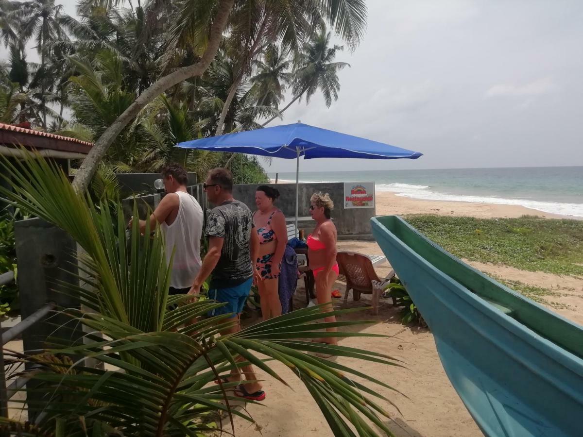 Rainbow Beach Hotel 希克杜沃 外观 照片